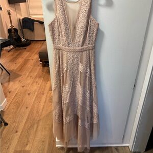 Elegant Lace V-Neck Maxi Dress in Blush
